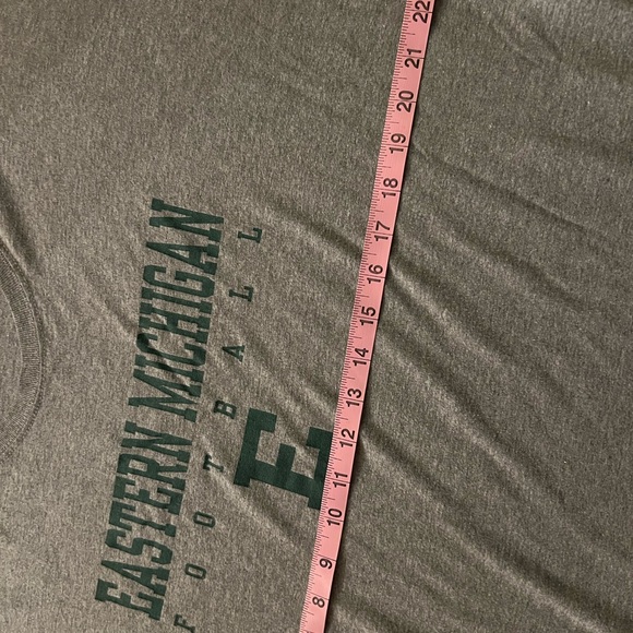Eastern Michigan University football T-shirt - Picture 3 of 5